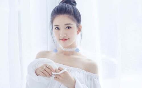 赵露思现身急诊坐轮椅