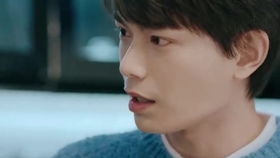 李现不语 只是默默按番