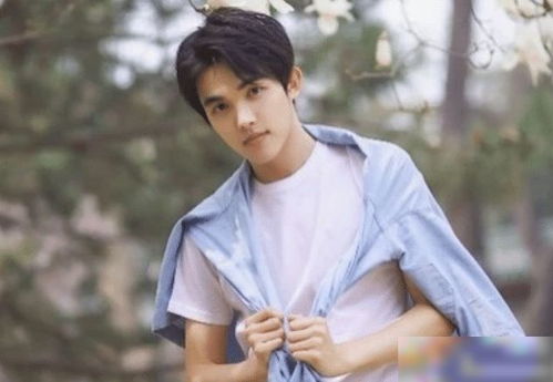 宋祖儿方称寻人男子是寄宿家庭弟弟