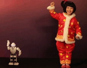 春晚机器人下场时脚步直哆嗦