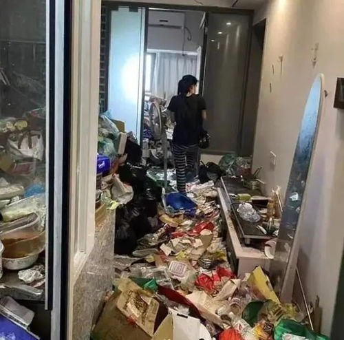 女租客丢发霉米袋发现内藏10万