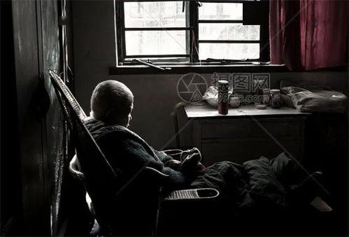 女副院长被抓后忏悔:孤独寂寞被围猎