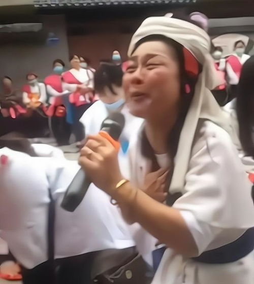 职业女哭灵人半个月连哭16场