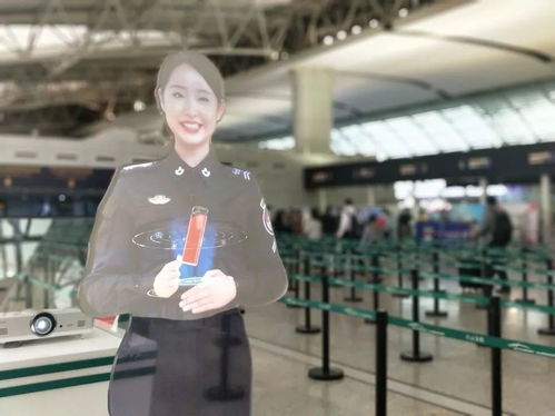 女生机场上演人在囧途狂炫2斤酸奶 女生机场上演人在囧途狂炫2斤酸奶