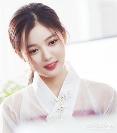 演员蒋依依被质问:为何你姐能进协和