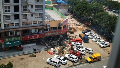 比亚迪公司门楼坍塌 1人受伤