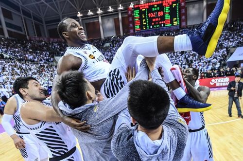 广厦夺得CBA总冠军
