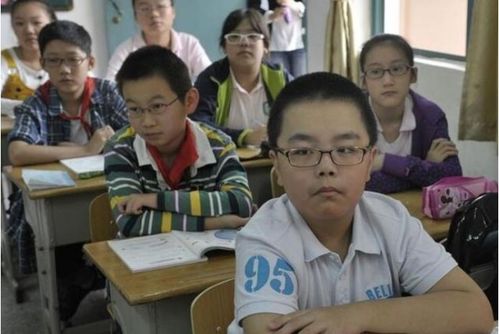 特朗普:哈佛很多学生连2 2都不会做