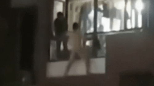 女子公开丈夫偷情视频 被第三者起诉