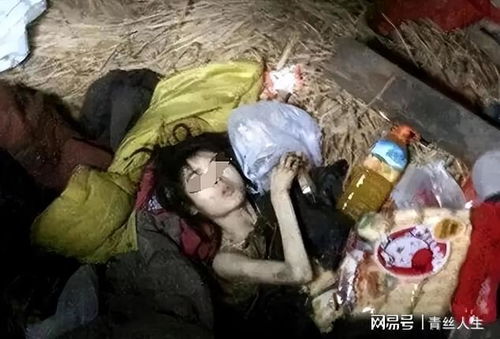 母亲倒卧厕所6天 儿子被指见死不救