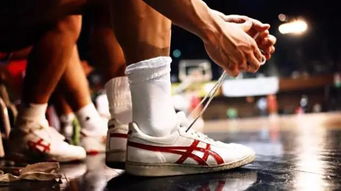 郑钦文系鞋带奇快惊呆外国人