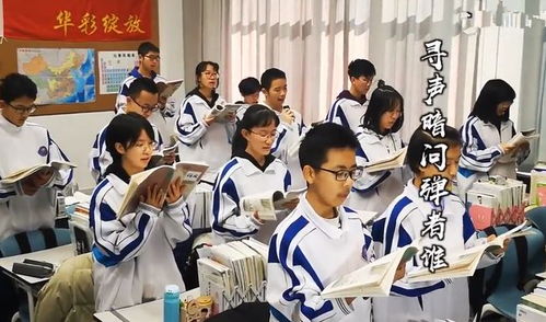 已护考10年的女警今年为女儿护考