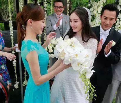 婚礼抛labubu的简直是天才