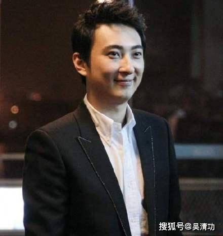 何猷君收购王思聪旗下企业