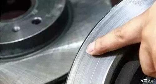 YU7测试时刹车片起火 小米汽车回应