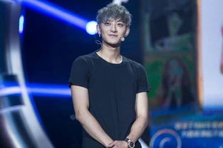 黄子韬回应朵薇卫生巾黑点