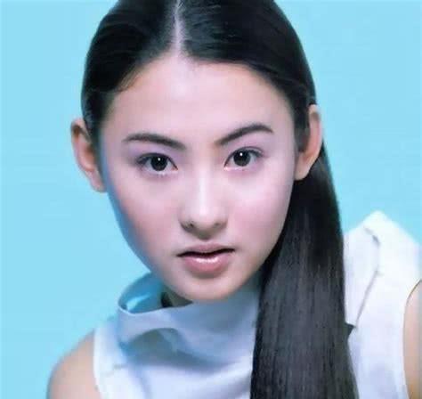 博主仿妆张柏芝 张柏芝来了都怀疑 博主仿妆张柏芝 张柏芝来了都怀疑