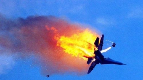 印度空难驾驶舱飞行员对话曝光