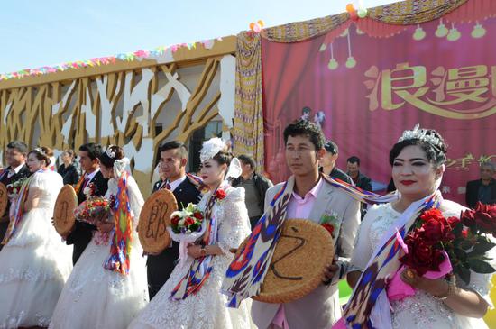 新疆婚礼有种经济上行的美
