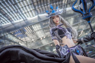 风暴英雄美女照片