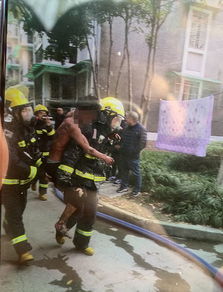 男生遭电瓶烧伤室友被捕 父亲发声