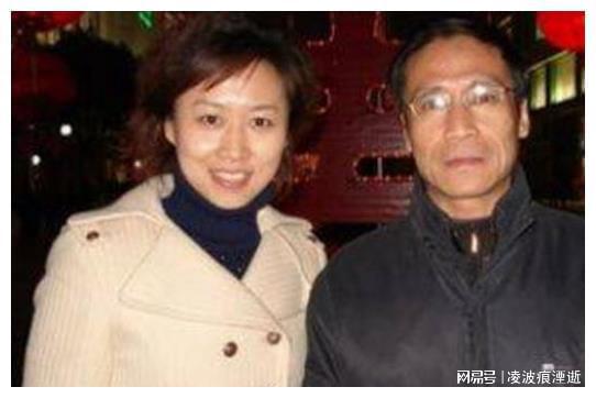 网红洋媳妇去世 丈夫向岳父母下跪