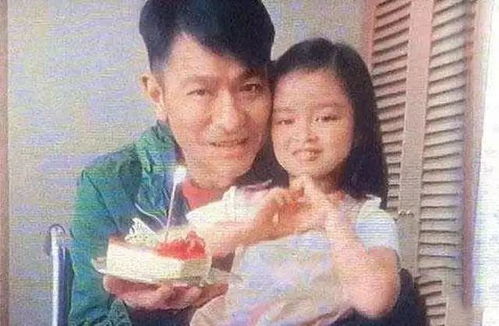 刘德华女儿“炫爸”同学不信