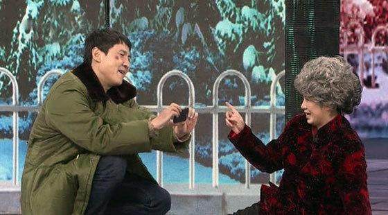 沈腾小品《扶不扶》具象化了