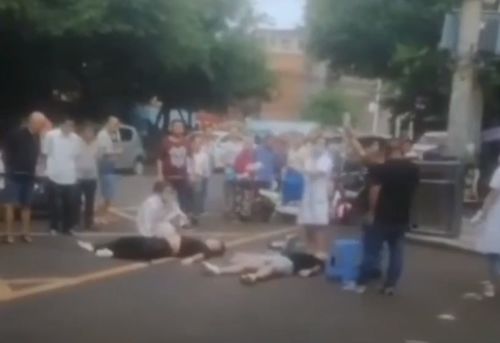 男童躺街上被碾死 司机:内疚又冤枉