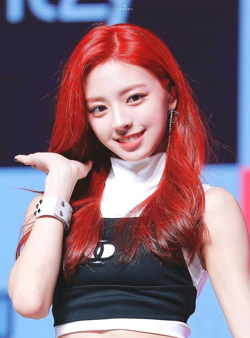 易梦玲 红发美人鱼