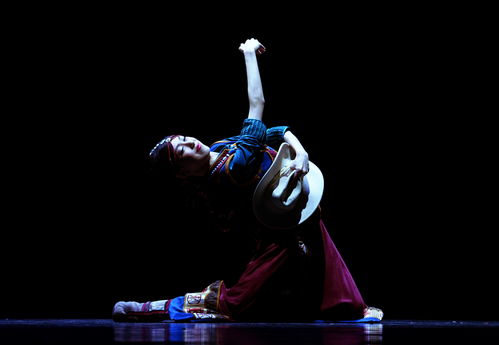 初冬私语，金沙鸢舞！穹灵鸢·沙漠公主明日上线！