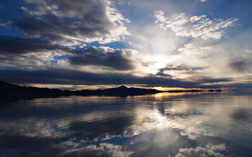 《时空中的绘旅人》全新活动「半醒人生」5月18日开启百择人生，半醒相拥