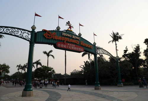 迪士尼乐园香港与上海园区关闭 预计损失将达1.75亿美元