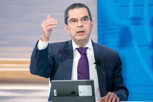 张文宏：疫情严重国家留学生慎重回国