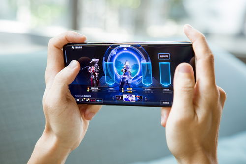 你手中的小米10还香吗？OPPO Ace2发布，游戏玩家的新福音！