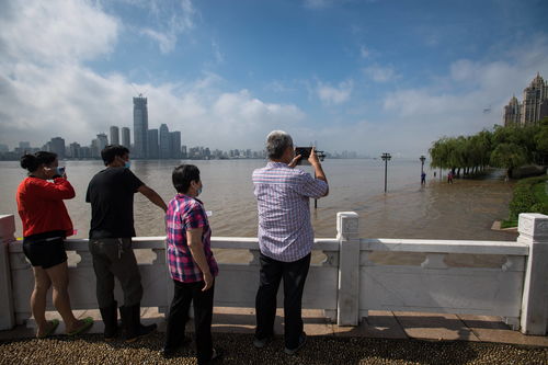 因长江干流全线持续超警戒水位，安徽省将要进行这五个市人员的撤离工作