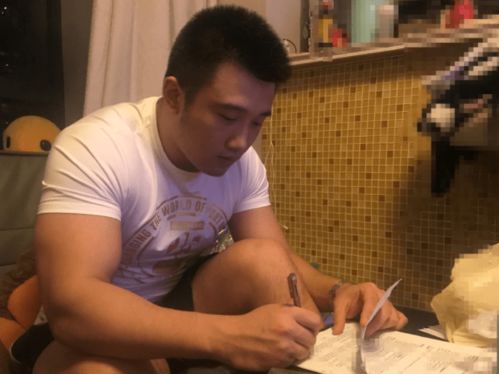 家暴女友之后，前LOL职手选手死亡宣告哭诉被生父“坑”两百万！网友称打一顿