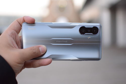 Redmi K40包装盒曝光：或将不标配充电器