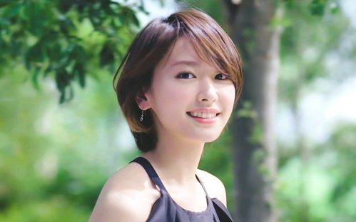日本知名演员新垣结衣与星野源今日公布结婚喜讯