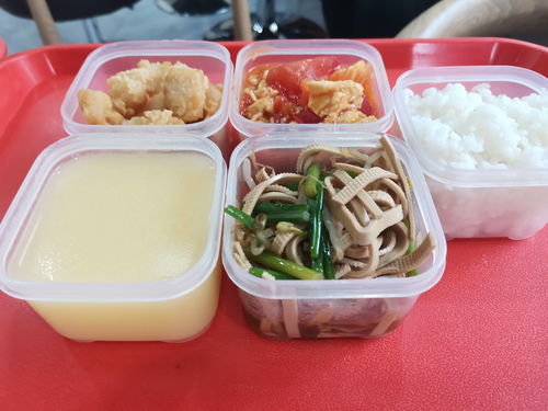 武汉光盘行动，十个人进餐先点9人菜，不能再增添菜品！