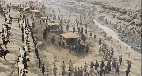 三国时期哪个家族曾“四世三公"? A. 袁绍一族 B. 刘备一族 C. 曹操一族 D. 公孙瓒一族 作者 新平危众