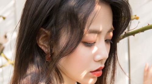 疯狂梗传找厚唇怎么过 找厚唇通关答案