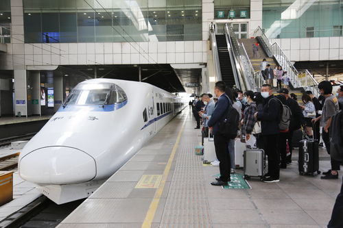 铁路国庆黄金周运输今日启动 预计发送旅客1.9亿人次