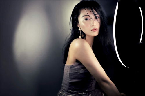 范冰冰登上国外杂志封面 写真美图性感美爆了