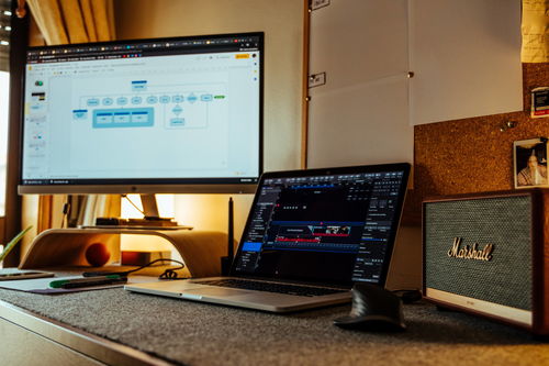 VR还是移动如何选择?直播平台的向左右向右走 VR还是移动如何选择?直播平台的向左右向右走