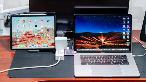 现在VR头盔跟第一代iPhone差不多 硬件跑在内容前面