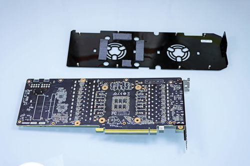 8bit风游戏《奥伯拉丁的回归》 正式登陆主机平台