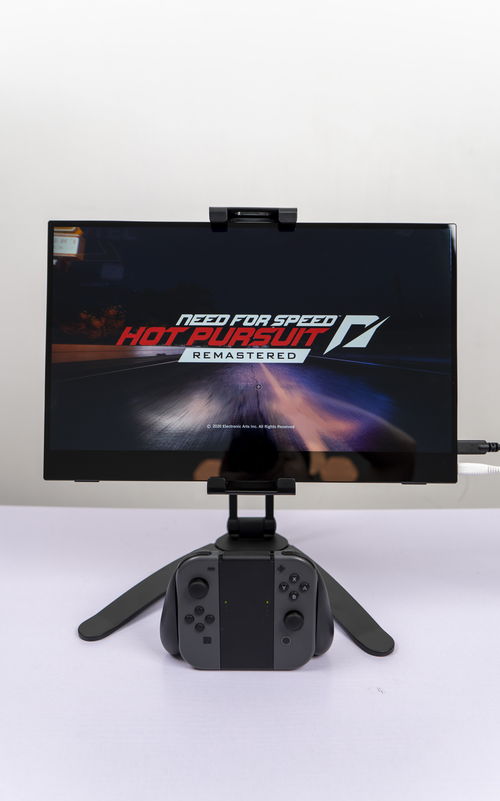 任天堂又来给玩家提醒：为吃灰的Switch充电