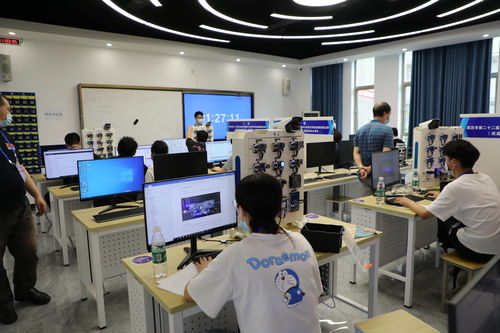 武汉九二五游网络科技有限公司携《925G手游网》角逐2020金翎奖